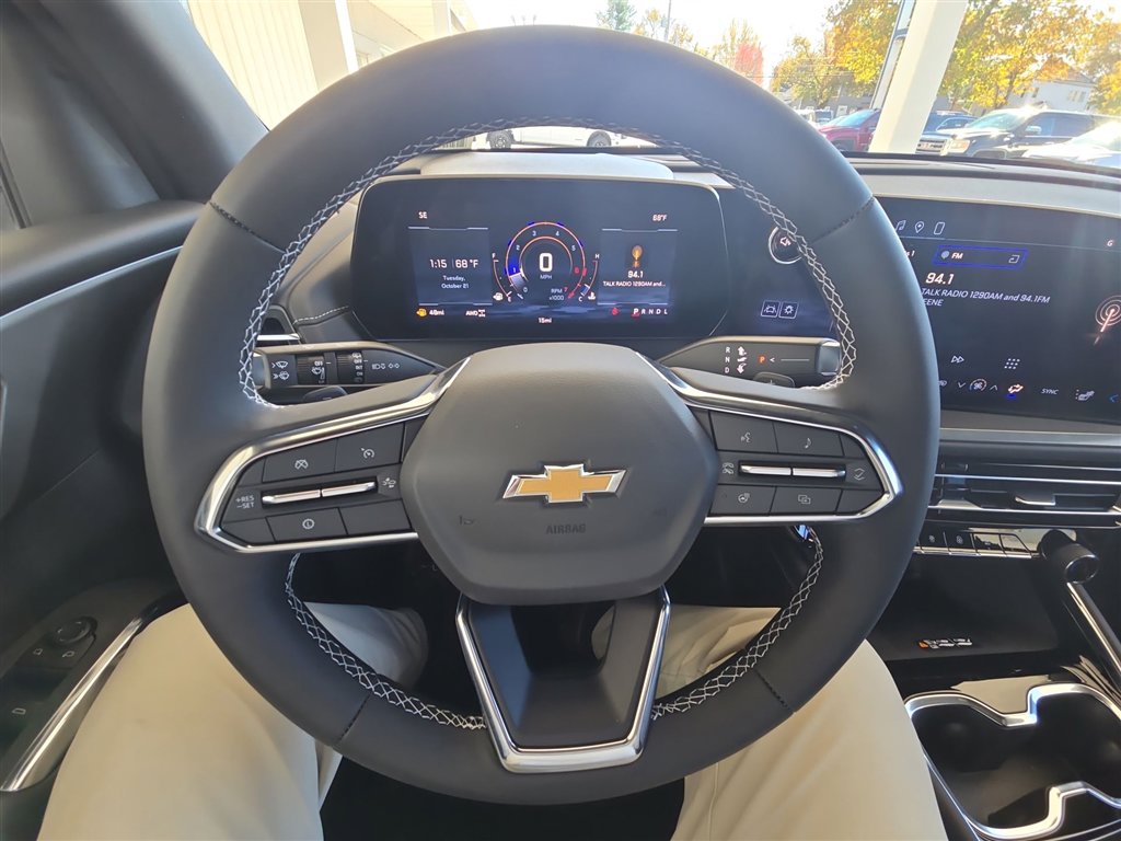 New 2026 Chevrolet Traverse LT image 11