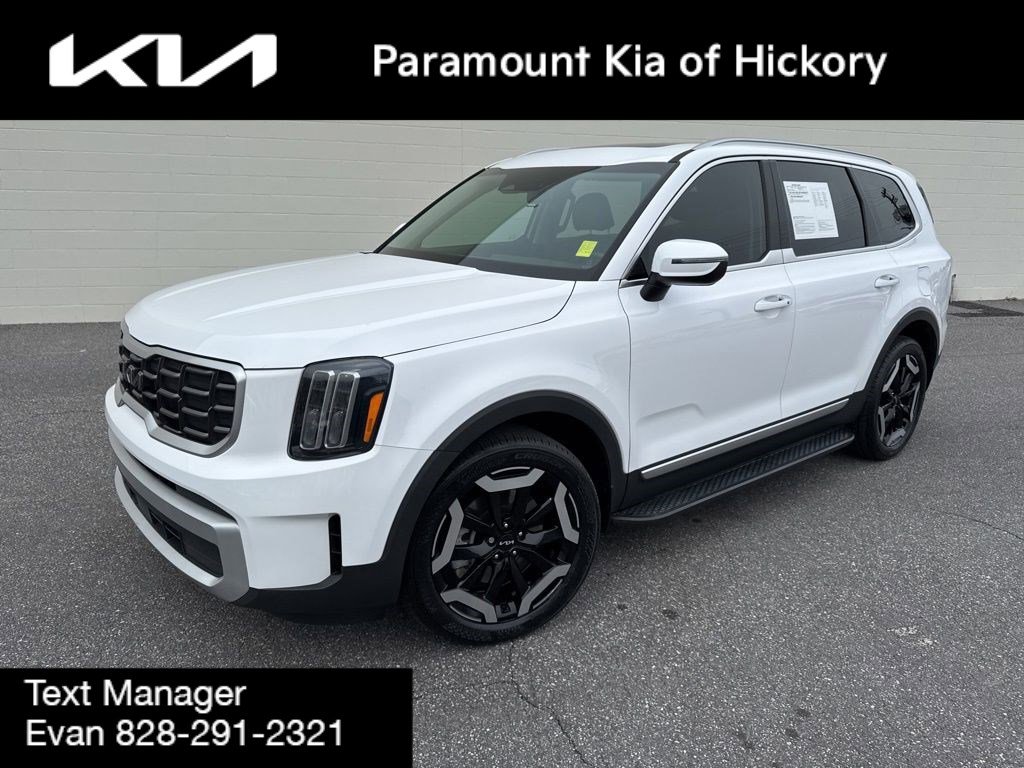 Used 2024 Kia Telluride S w/ S Sunroof Package