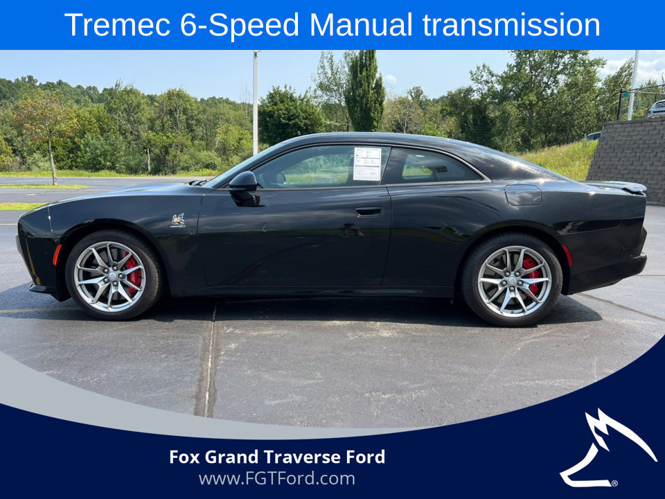 Used 2025 Dodge Charger Daytona Scat Pack w/ Track Pack AWD/4WD image 36