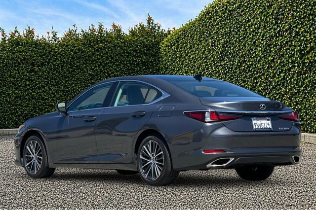 Used 2025 Lexus ES 350 w/ Premium Package FWD image 6