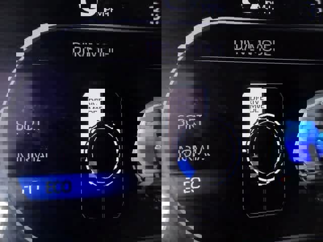 Used 2023 Toyota Sequoia Limited image 40