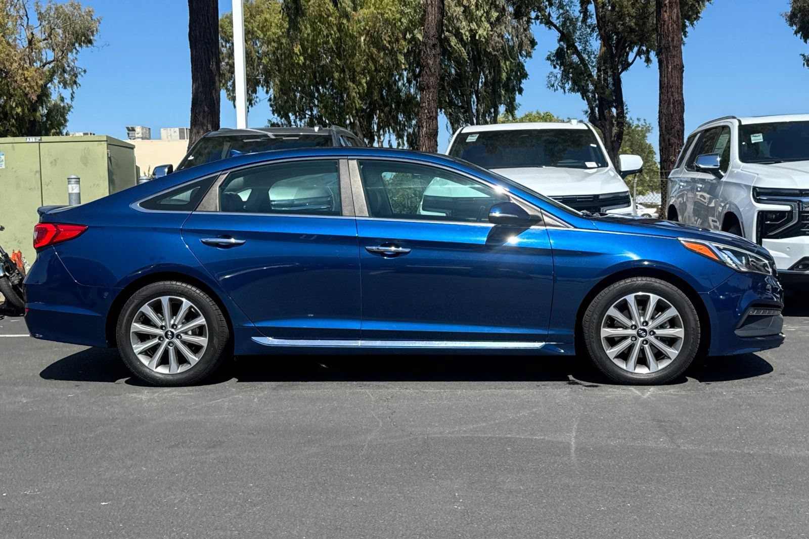 Used 2016 Hyundai Sonata Limited FWD image 4