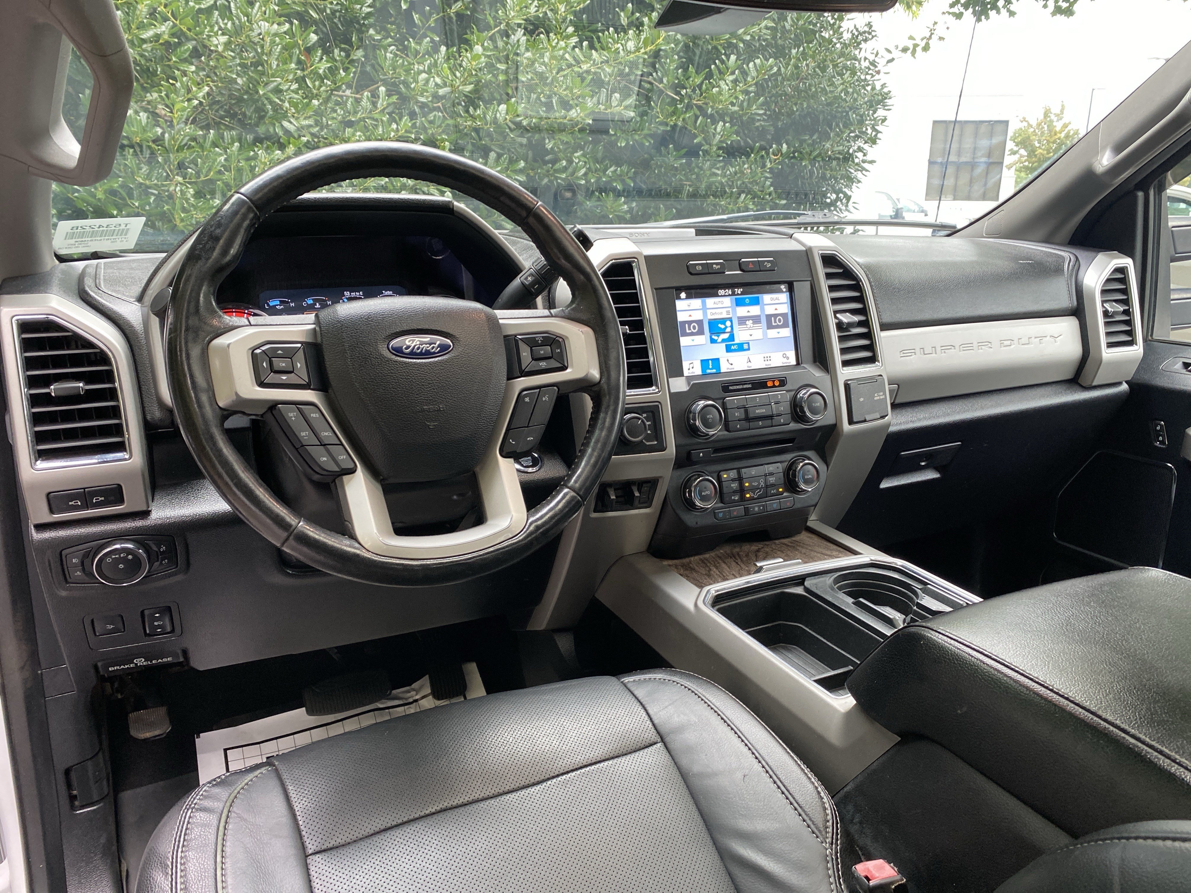 Used 2018 Ford F250 Lariat w/ Lariat Ultimate Package AWD/4WD image 32