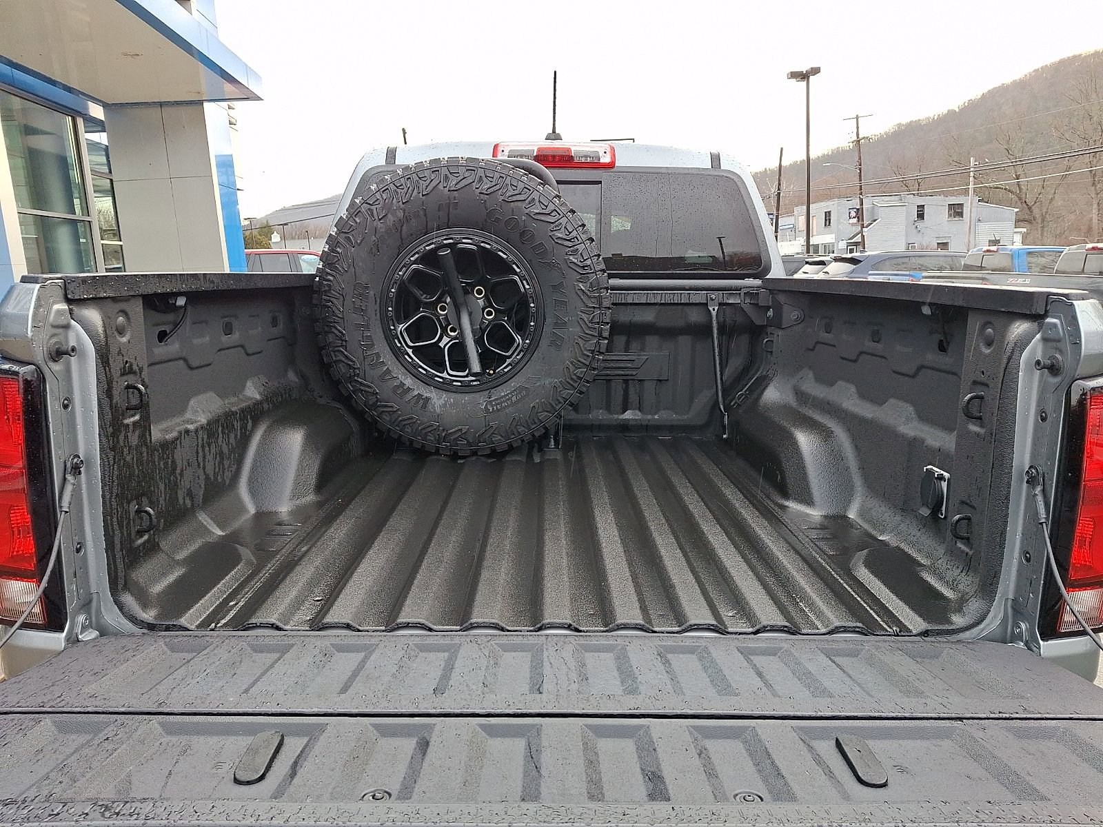 Used 2024 Chevrolet Colorado ZR2 w/ ZR2 Bison Edition image 30