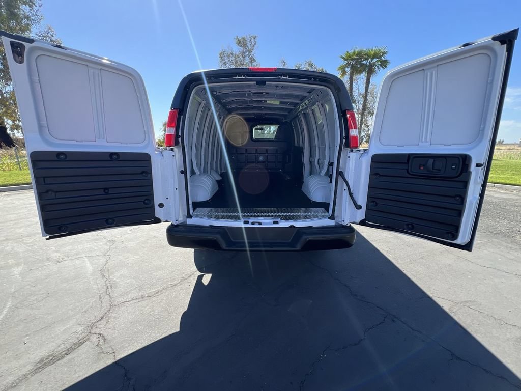 New 2026 Chevrolet Express 2500 Extended w/ Driver Convenience Package RWD image 24
