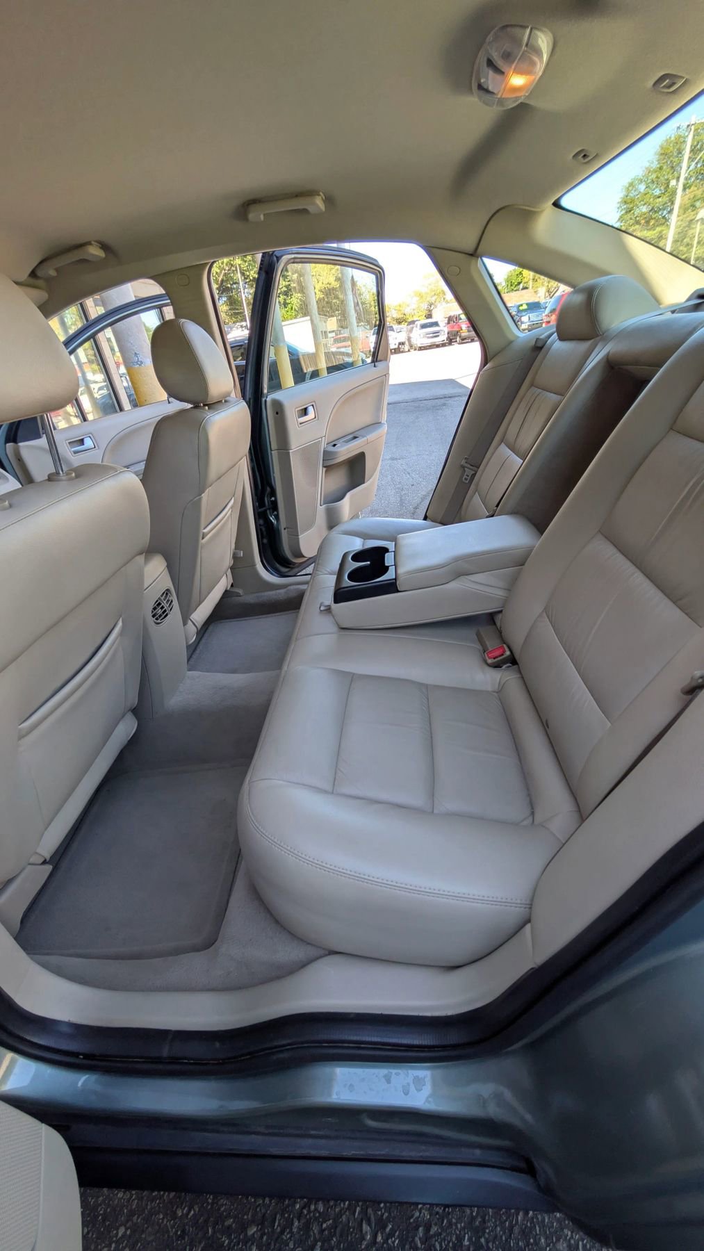 Used 2006 Ford Five Hundred SEL image 13