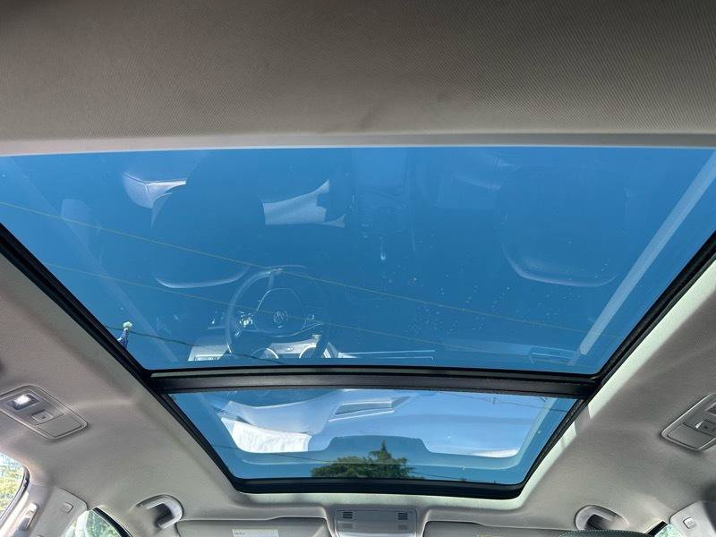Used 2019 Volkswagen Tiguan SE w/ Panoramic Sunroof Package FWD image 17