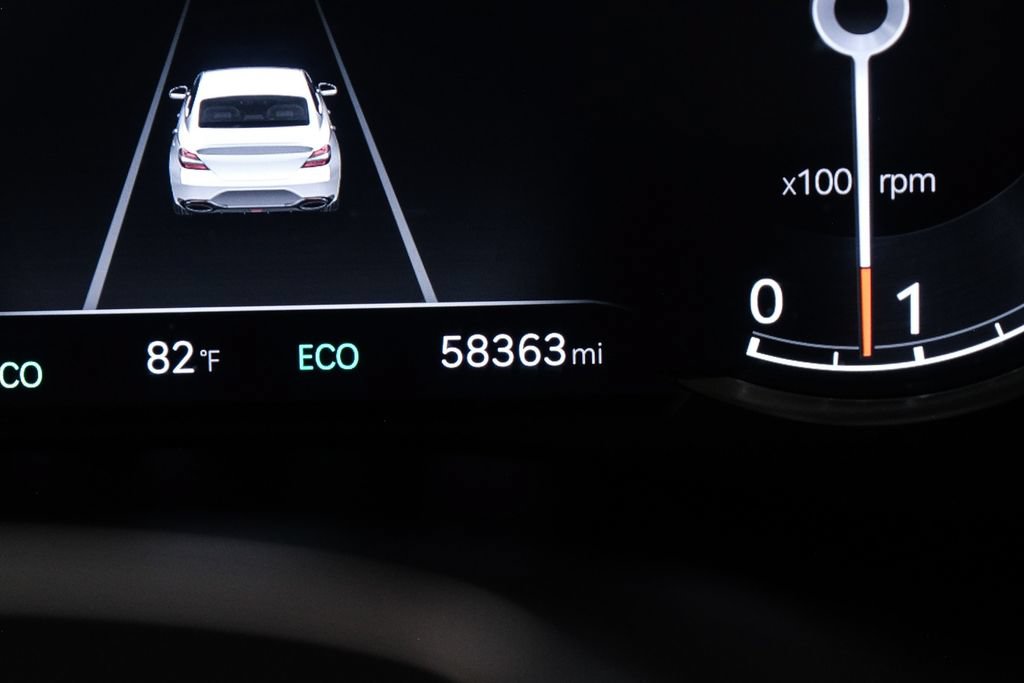 Used 2024 Genesis G70 2.5T RWD image 18