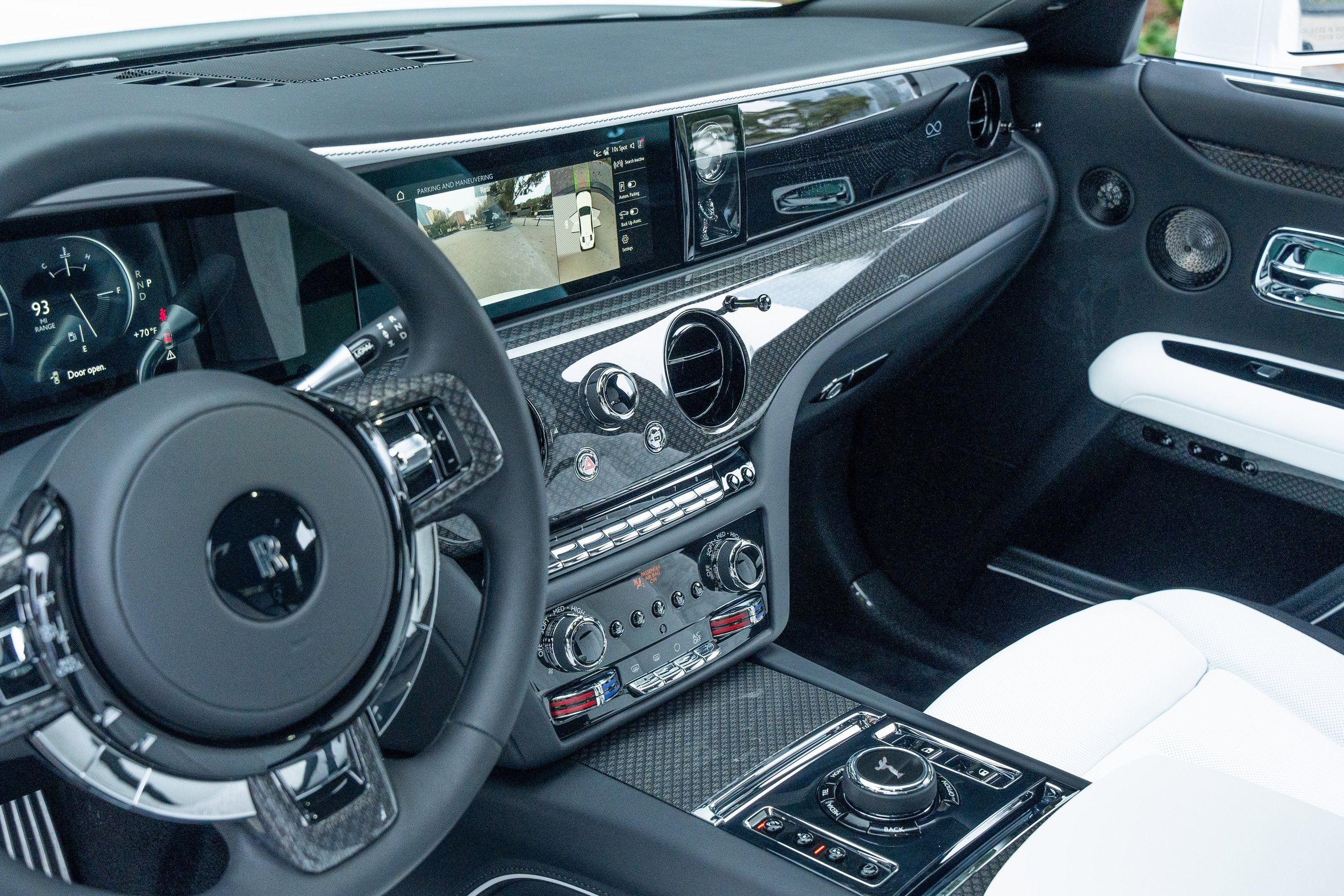 Used 2025 Rolls-Royce Ghost Black Badge image 32