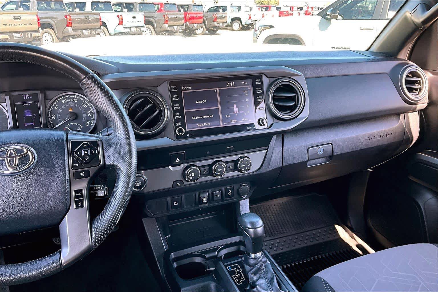 Used 2020 Toyota Tacoma TRD Sport RWD image 7