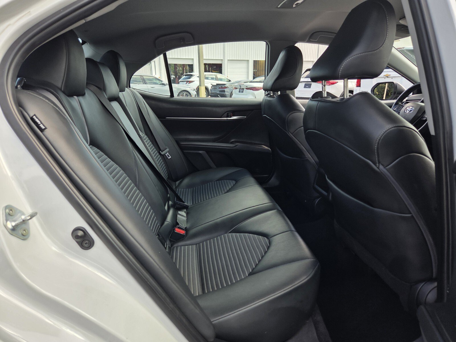 Used 2023 Toyota Camry SE FWD image 16