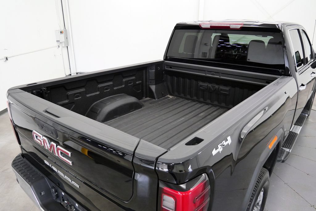 Used 2024 GMC Sierra 2500 SLT AWD/4WD image 37