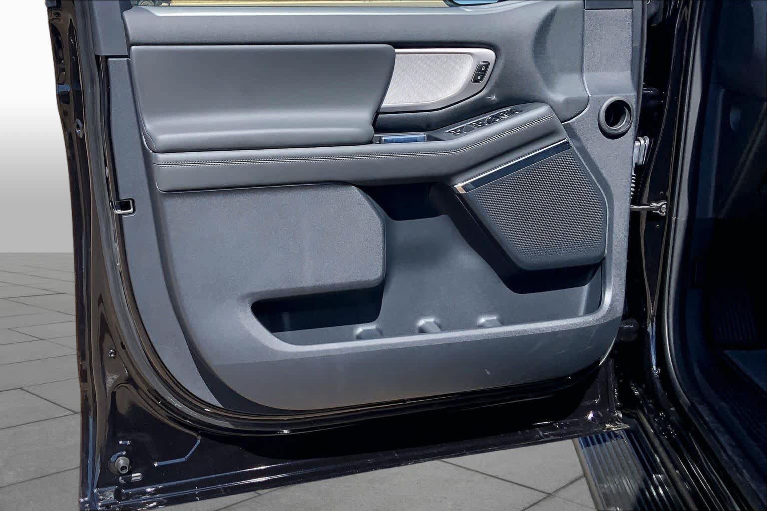 New 2026 Ford Expedition Active AWD/4WD image 10