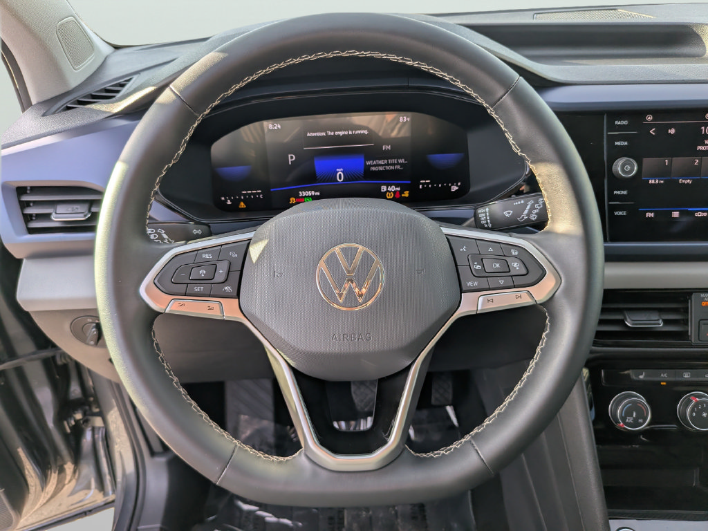 Certified 2023 Volkswagen Taos SE w/ Panoramic Sunroof Package FWD image 27