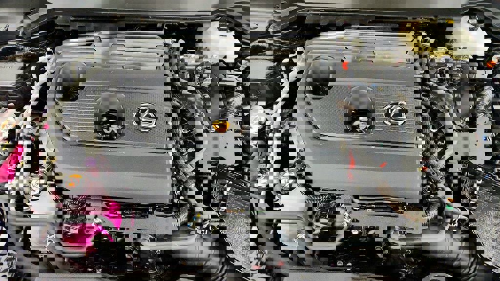 Used 2025 Lexus UX 300h AWD w/ Accessory Package (Z2) image 24