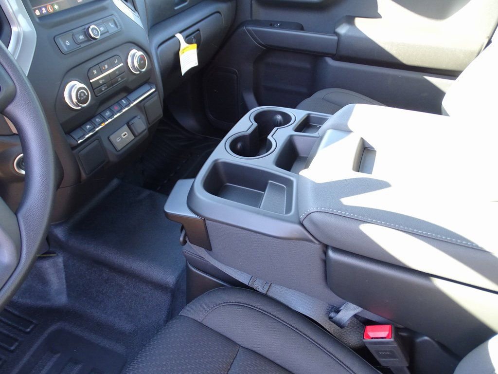 Used 2025 GMC Sierra 1500 Pro w/ Pro Value Package image 15