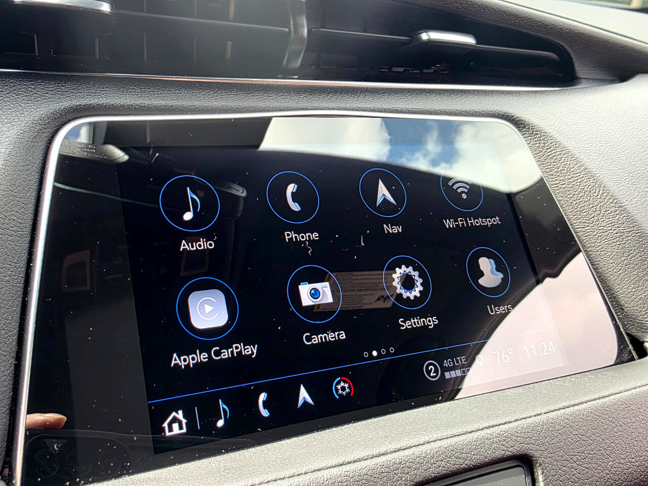 Used 2022 Cadillac XT4 Premium Luxury image 4