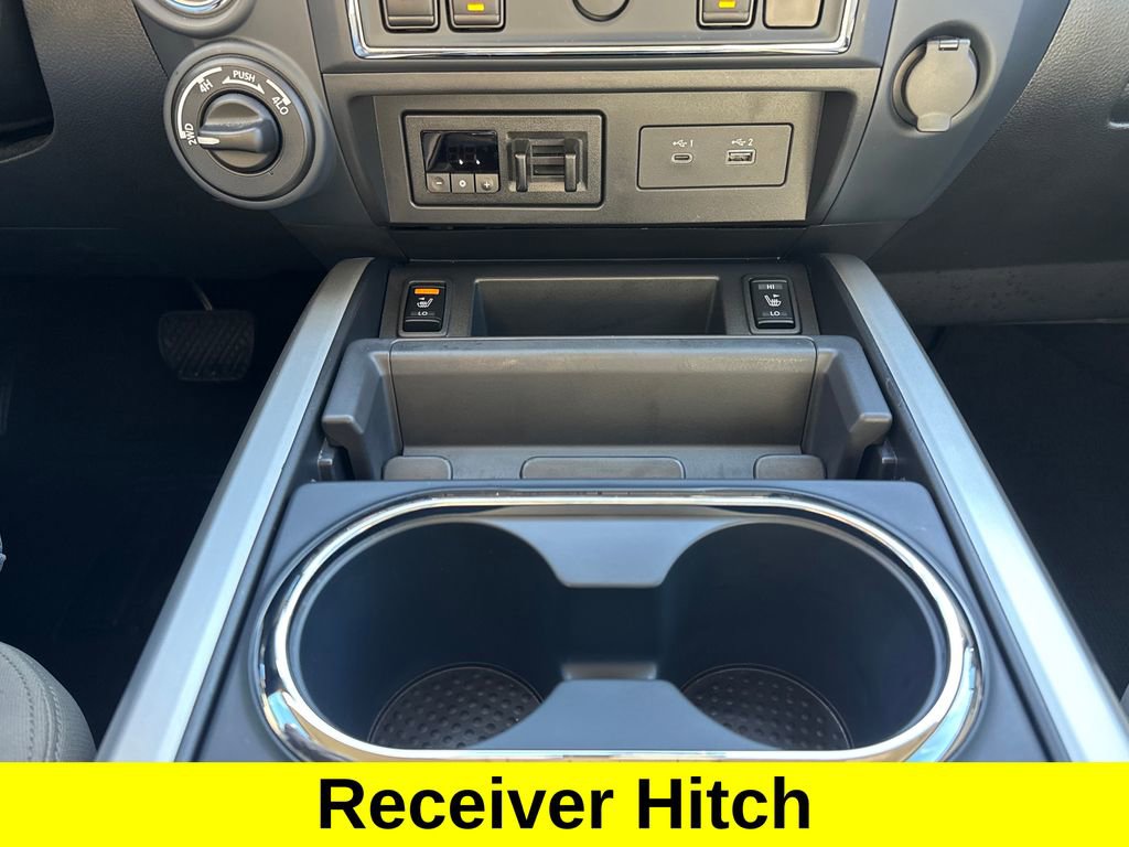 Used 2024 Nissan Titan SV w/ SV Convenience Package image 35