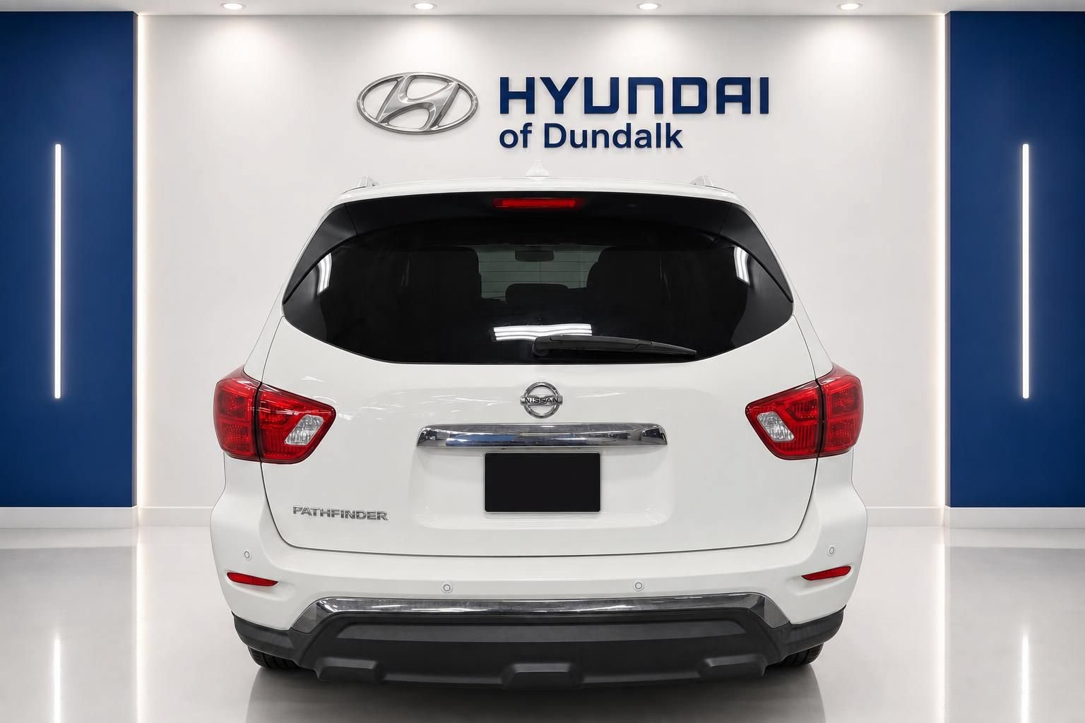 Used 2019 Nissan Pathfinder S FWD image 6