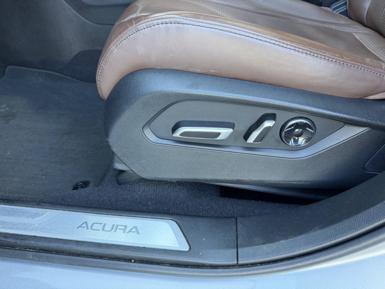Used 2019 Acura RDX w/ Technology Package AWD/4WD image 16
