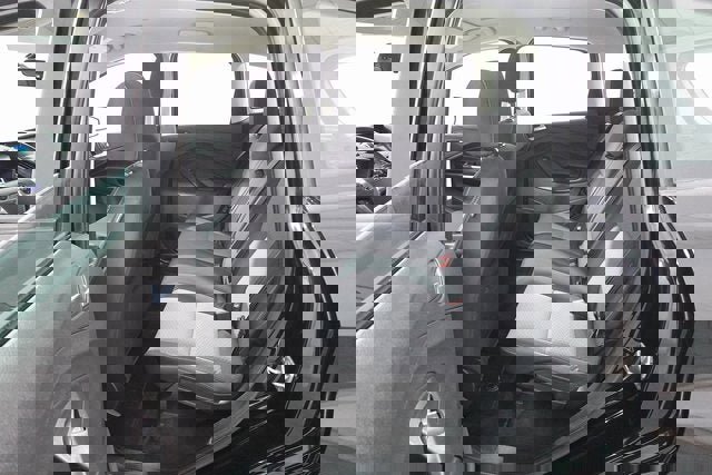 Used 2017 Ford C-MAX SE image 21