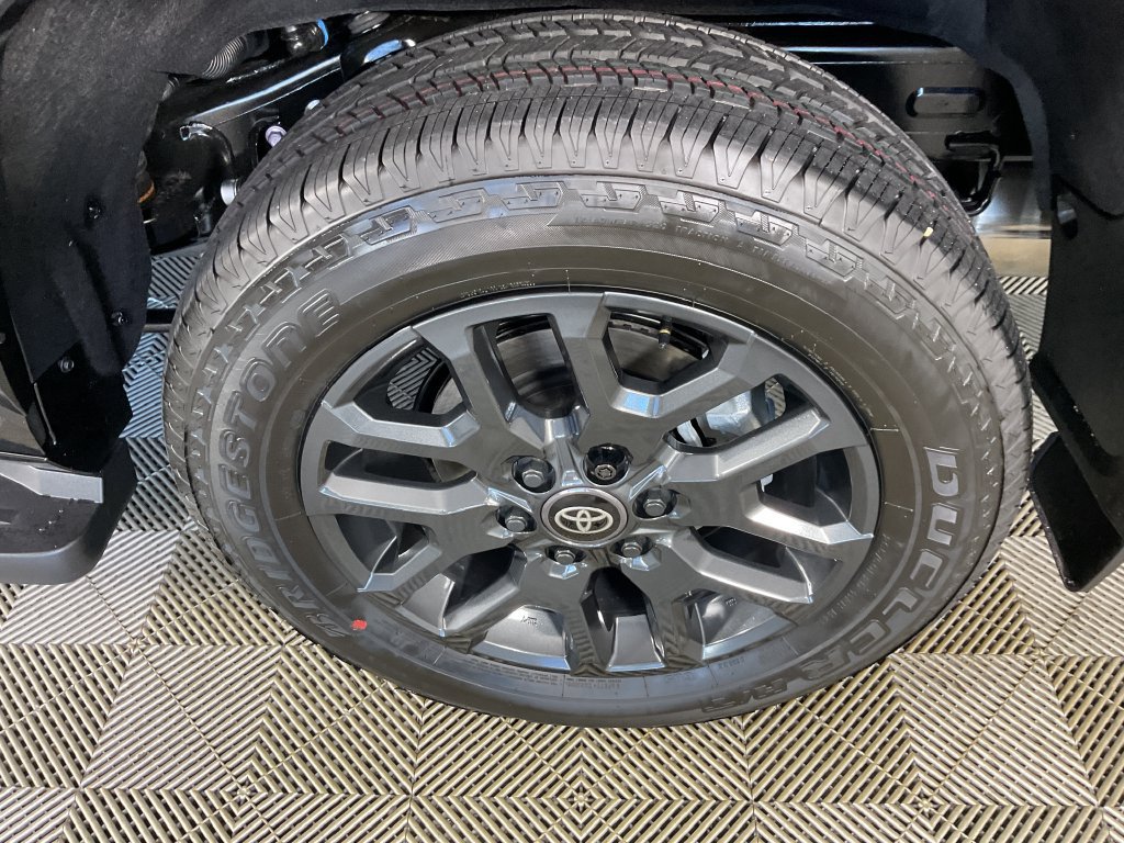 New 2026 Toyota Sequoia Platinum AWD/4WD image 5
