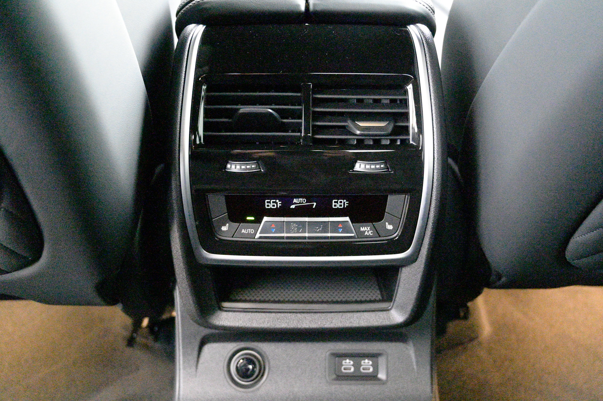 Used 2025 BMW ALPINA XB7 image 42