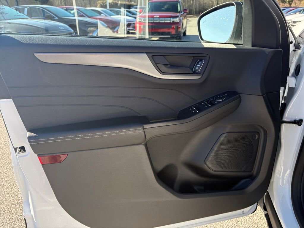 Used 2024 Ford Escape FWD image 11