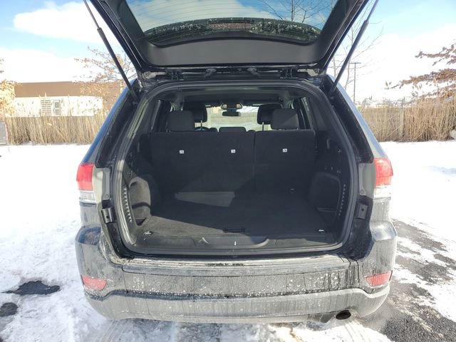 Used 2018 Jeep Grand Cherokee Laredo image 24