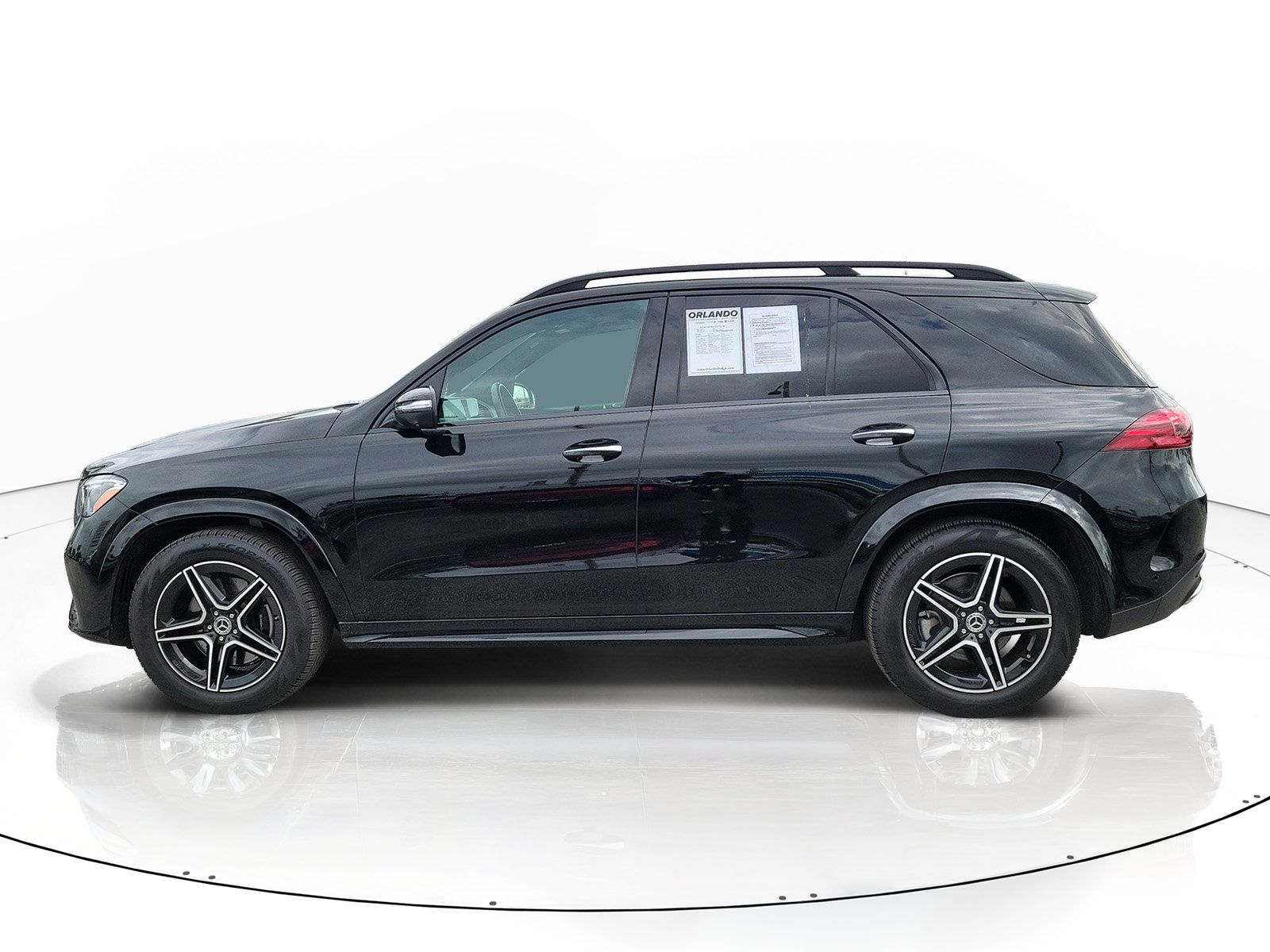 Used 2024 Mercedes-Benz GLE 350 4MATIC image 4