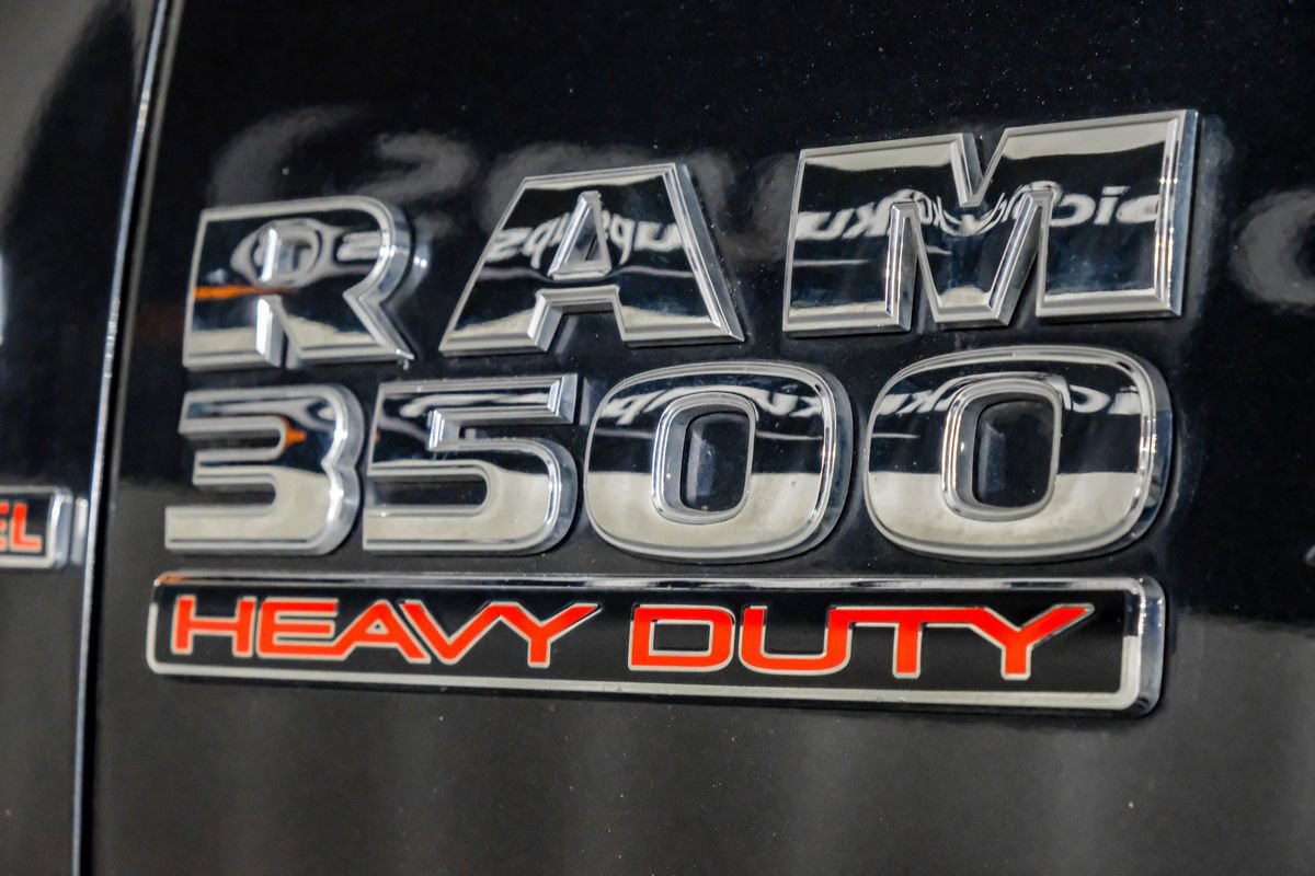 Used 2018 RAM 3500 Laramie w/ Protection Group AWD/4WD image 44