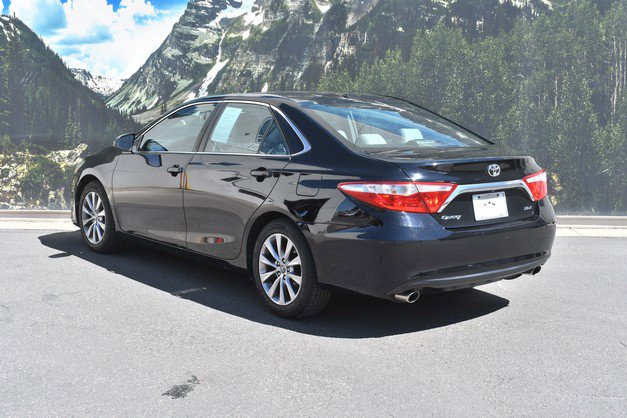 Used 2015 Toyota Camry XLE image 9