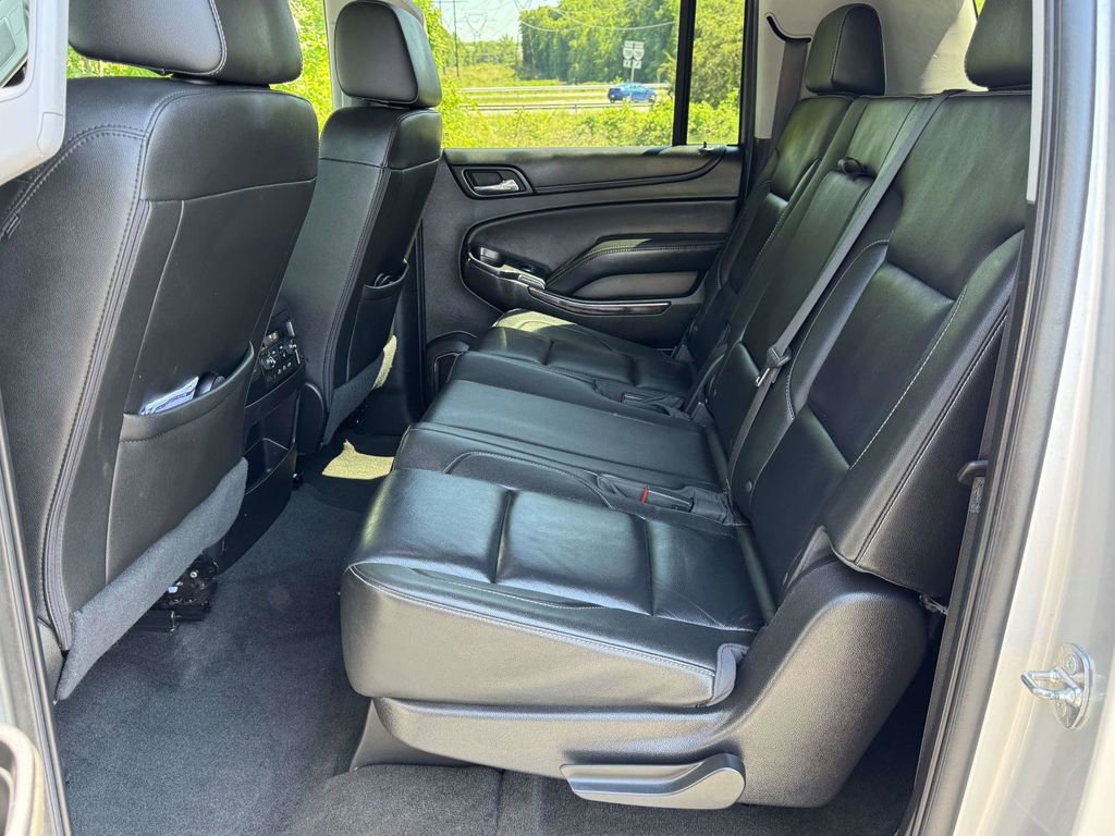 Used 2018 Chevrolet Suburban LT AWD/4WD image 18