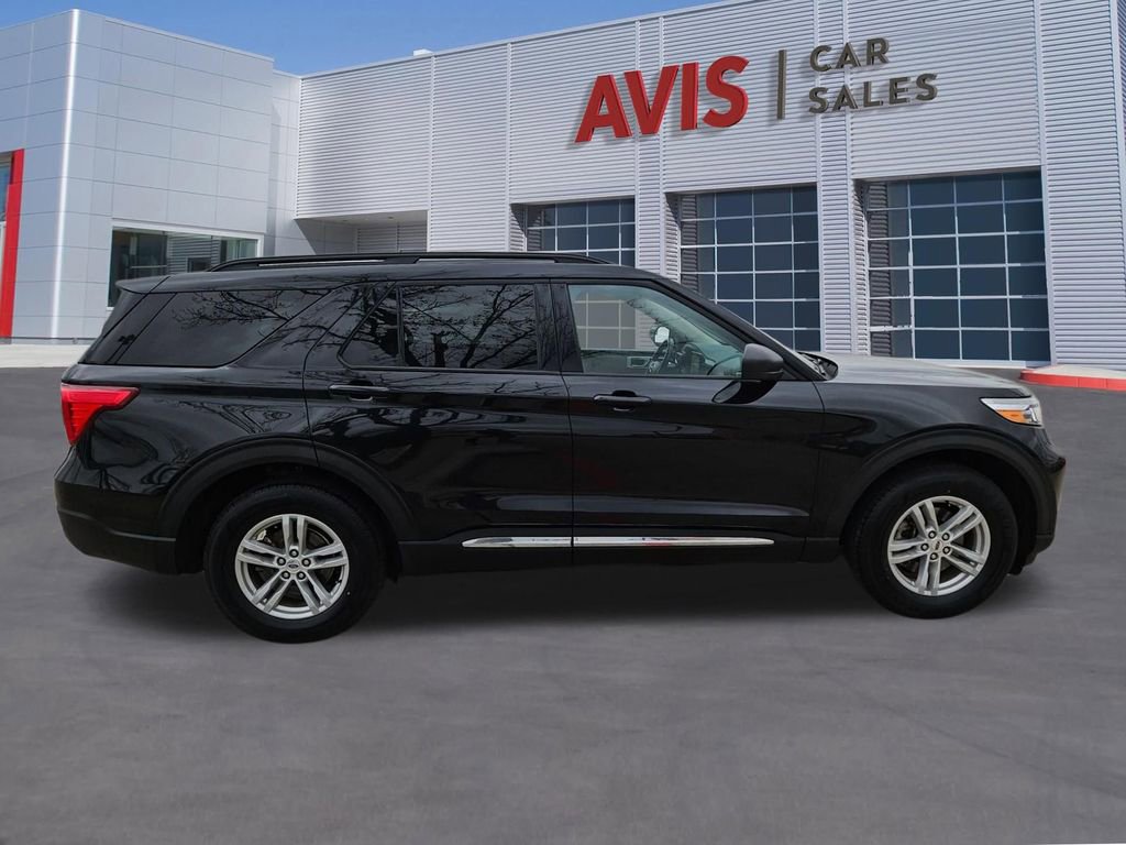 Used 2024 Ford Explorer XLT w/ Equipment Group 202A image 7