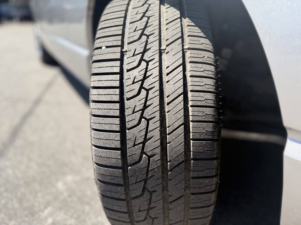 Used 2005 Ford Thunderbird RWD image 22