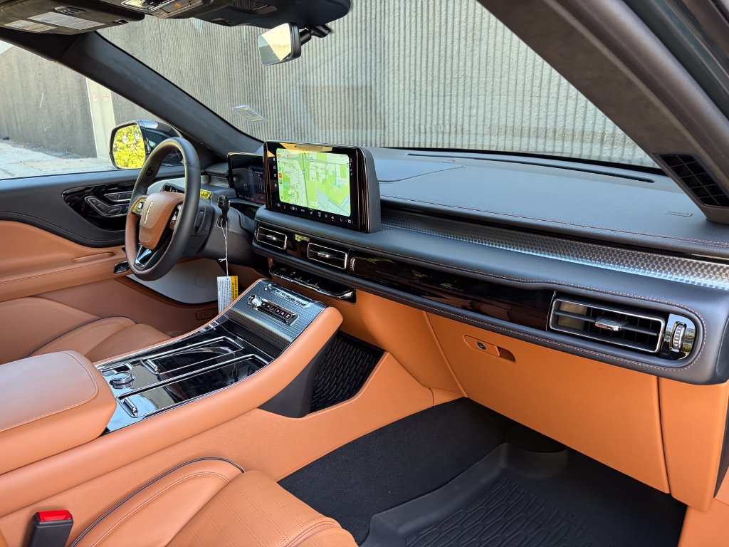 New 2027 Lincoln Aviator Black Label AWD/4WD image 34
