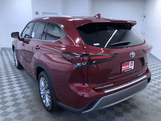 New 2026 Toyota Highlander Platinum image 12