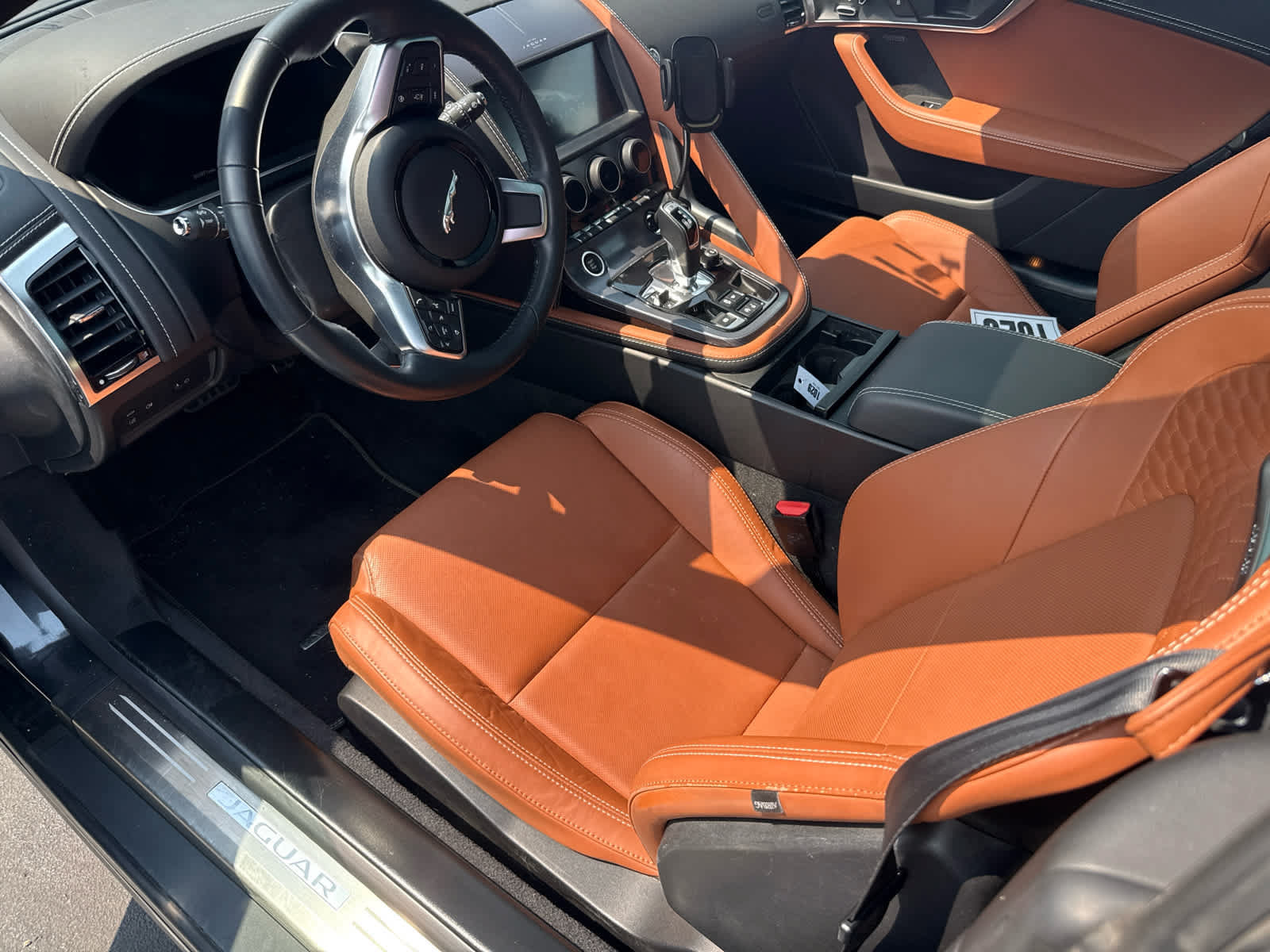 Certified 2023 Jaguar F-TYPE R-Dynamic AWD/4WD image 8