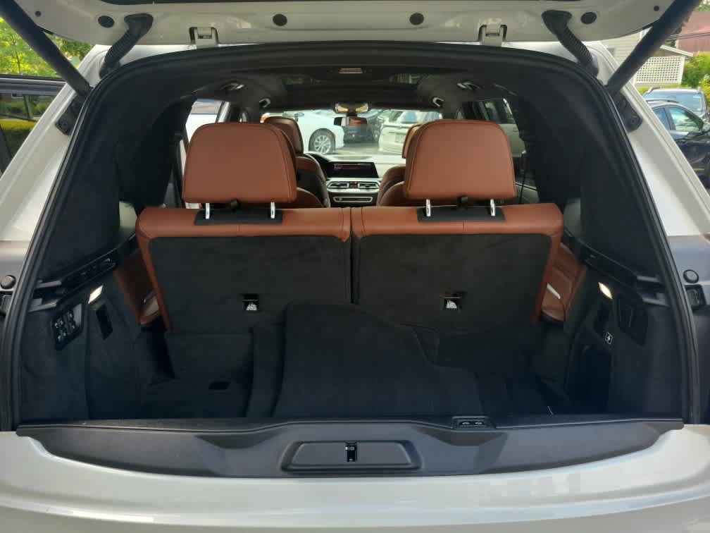 Used 2019 BMW X7 xDrive50i w/ M Sport Package AWD/4WD image 36