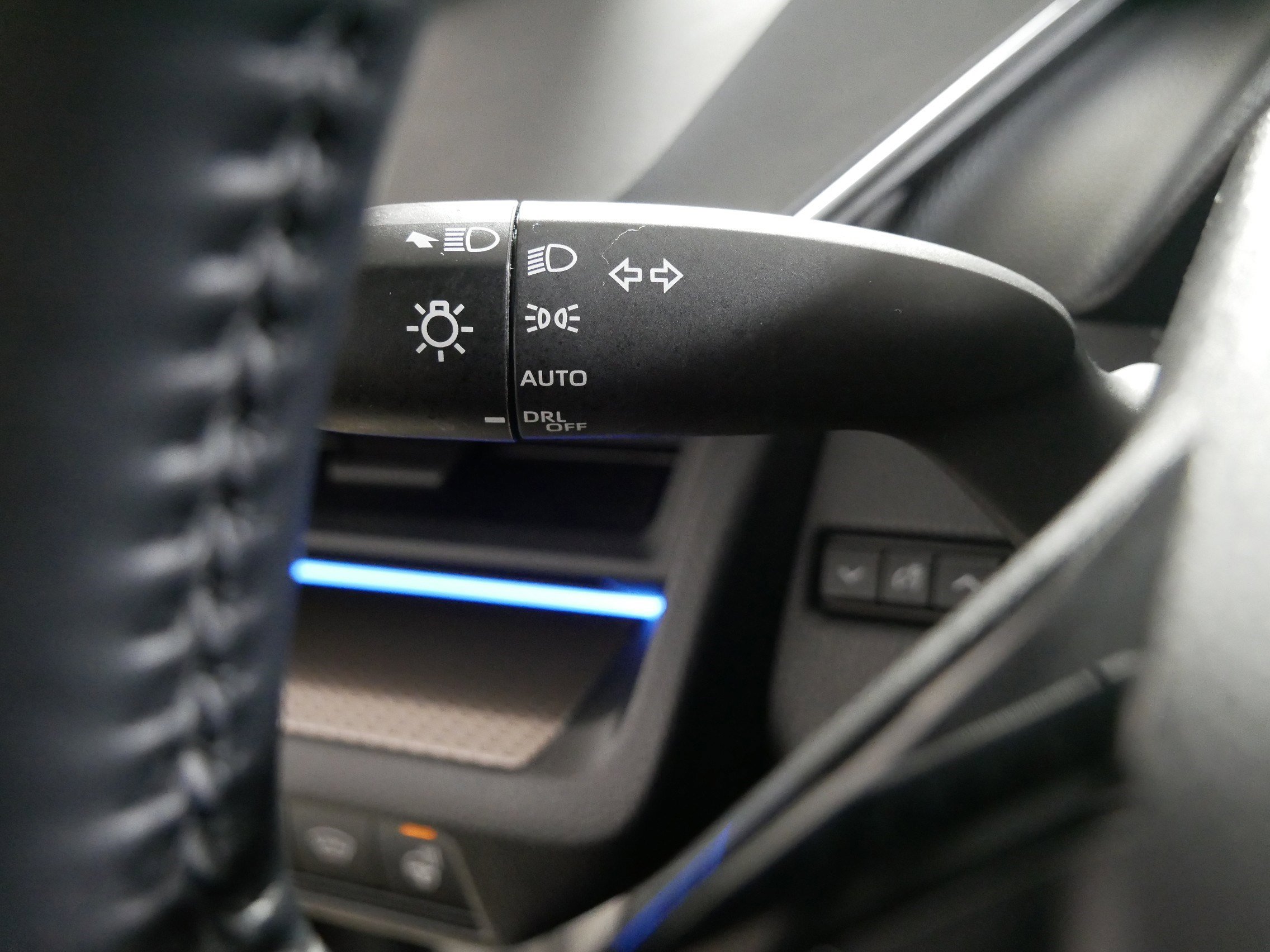 Used 2024 Toyota Prius XLE image 31