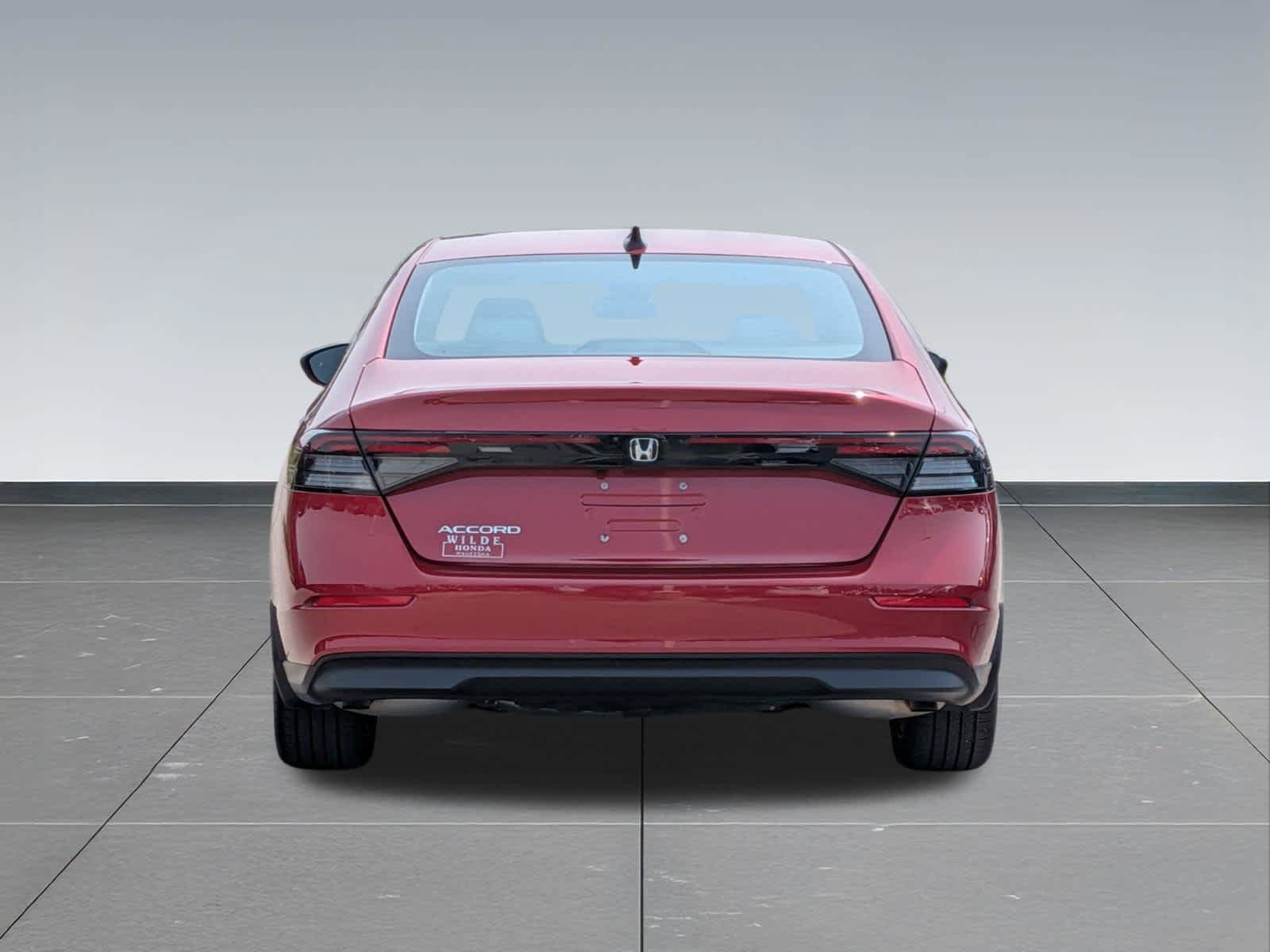 Used 2025 Honda Accord SE image 4