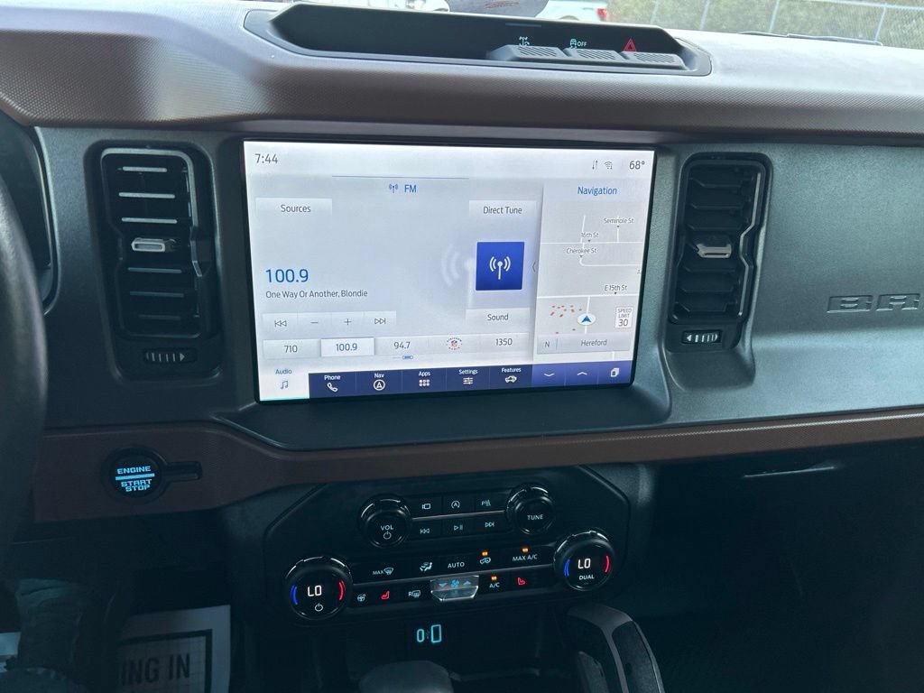 Used 2024 Ford Bronco Outer Banks AWD/4WD image 21