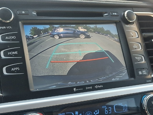 Used 2019 Toyota Highlander XLE AWD/4WD image 19