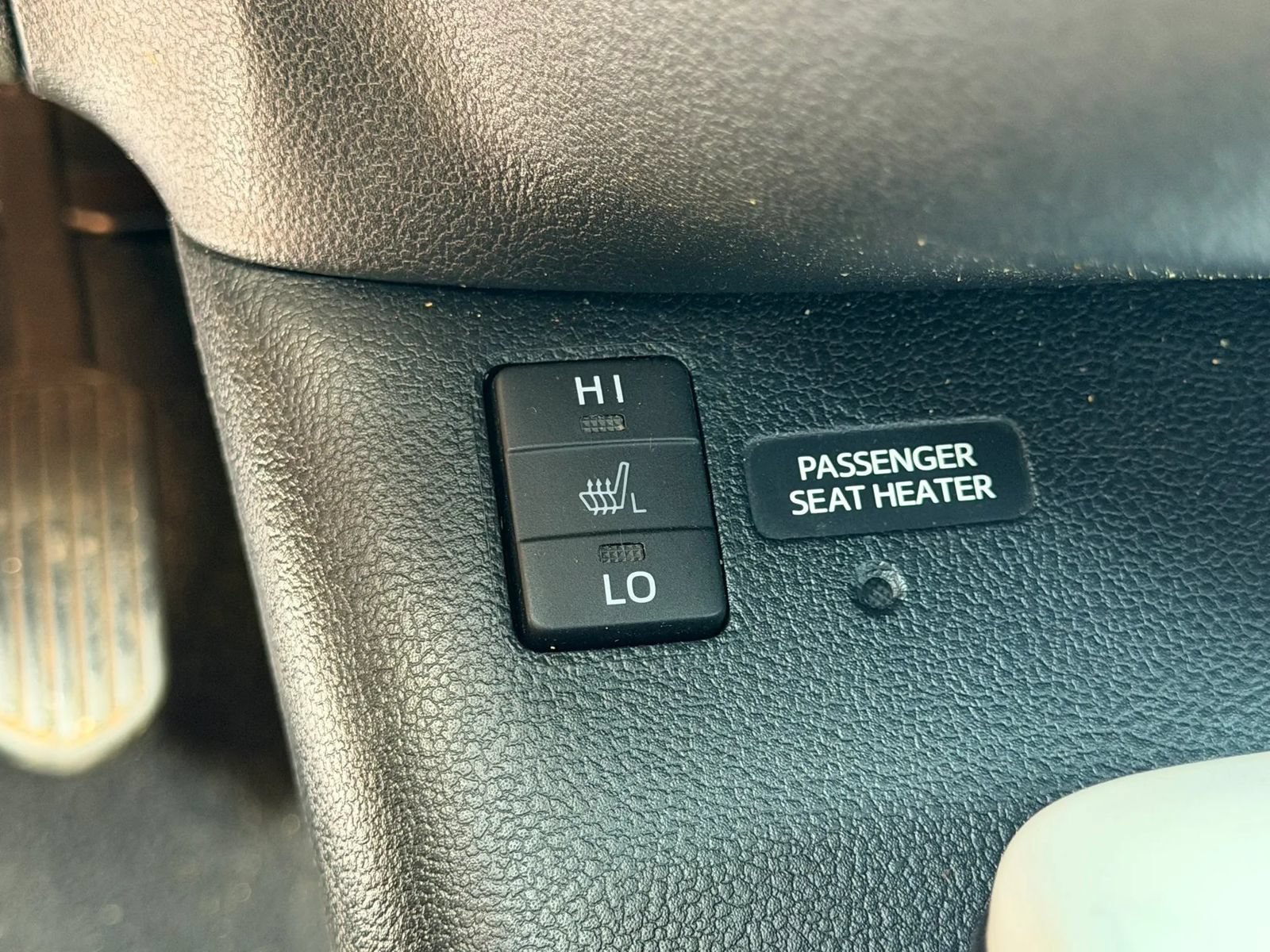 Used 2017 Toyota Prius Prime Premium w/ Carpet Mat Package FWD image 19