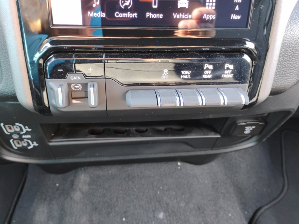 New 2026 RAM 2500 Tradesman AWD/4WD image 24