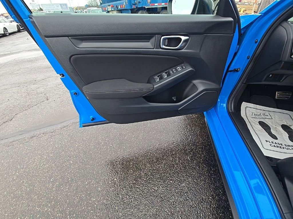 Used 2025 Honda Civic Sport image 13