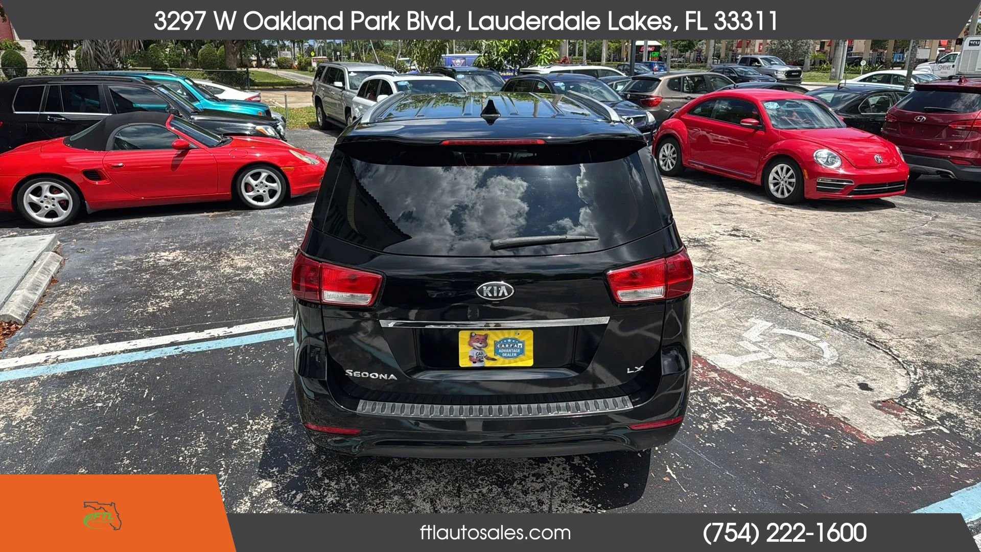 Used 2017 Kia Sedona LX w/ LX Essentials Premium Package FWD image 9