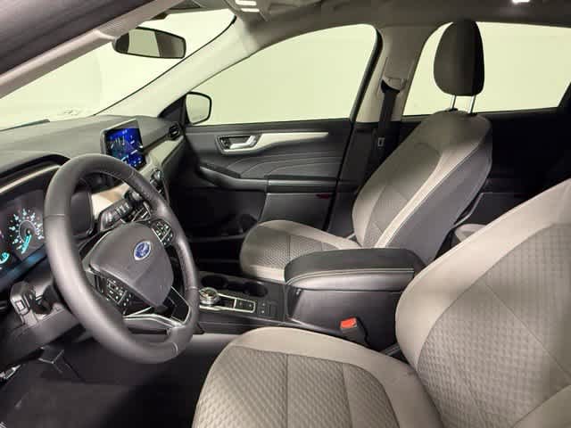 Used 2021 Ford Escape SE w/ SE Sport Appearance Package FWD image 31