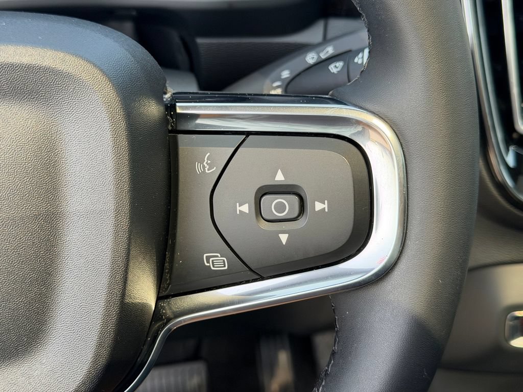 Certified 2023 Volvo C40 P8 Recharge Plus w/ Climate Package AWD/4WD image 27