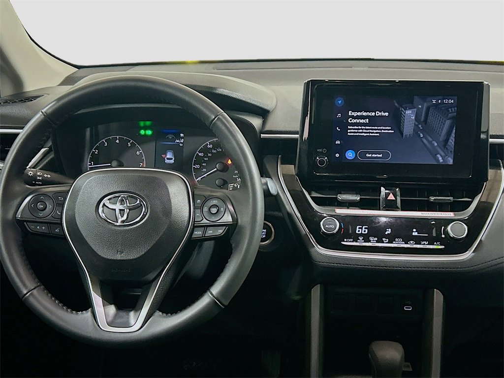 Used 2023 Toyota Corolla Cross LE image 18